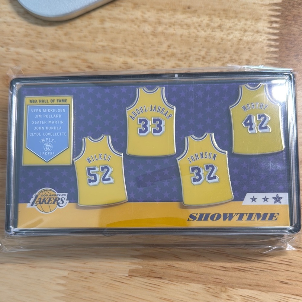NBA Lakers Showtime Hall of Fame Jersey Pin Set